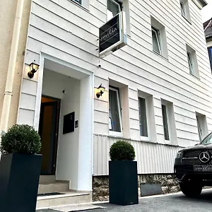 Hotel Emilia, Wurzburgo